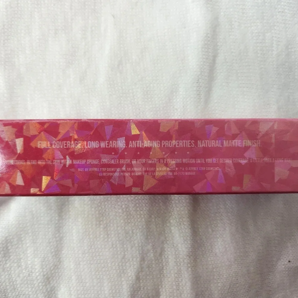Jeffree Star liquid concealer vegan cruelty free matt finish c19.5